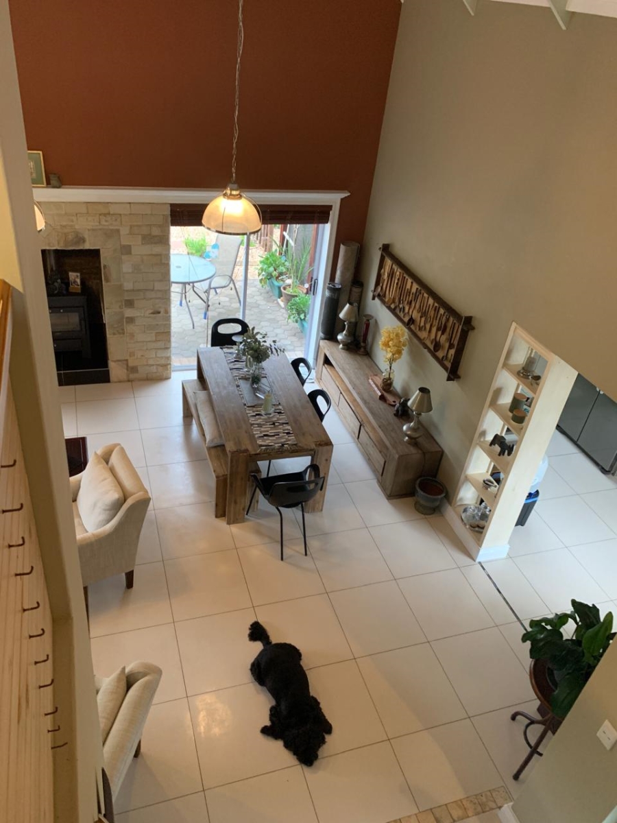 4 Bedroom Property for Sale in Stilbaai Oos Western Cape